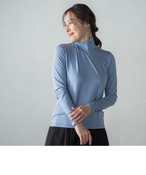 【WEB限定】吸湿発熱スムースタッチタートルカットソー