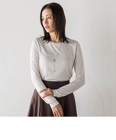 【WEB限定】吸湿発熱スムースストレッチカットソー