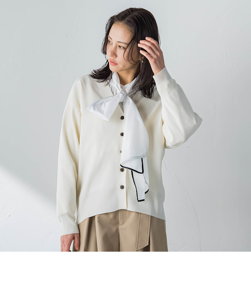 Vネックカーディガン