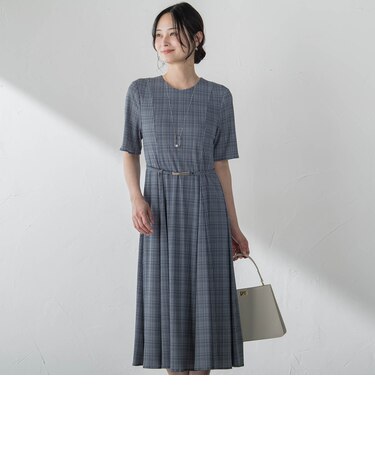 フィットフレアワンピース