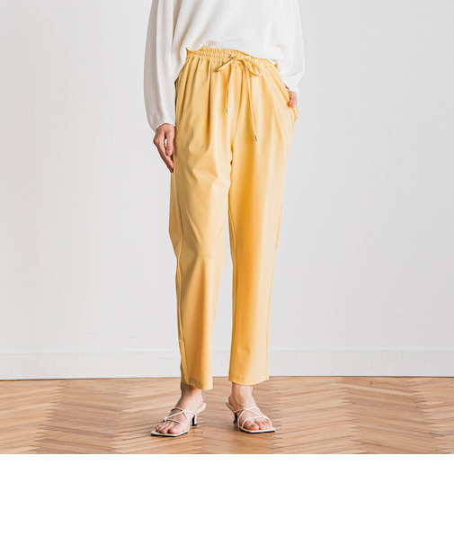 【WEB限定】サークルストレッチテーパードパンツ≪洗濯機で洗える≫