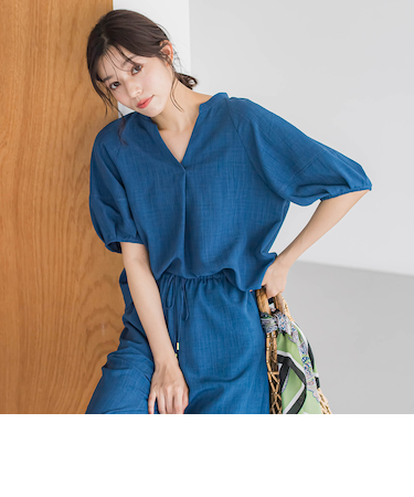 タンブラーブッチャーキーネックブラウス≪手洗い可能≫