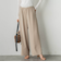 ベージュ