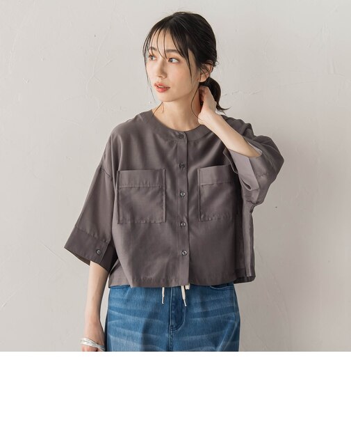 【WEB限定】シアーサテンバンドカラーブラウス