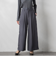 【WEB&一部店舗限定】ピンストライプワイドパンツ