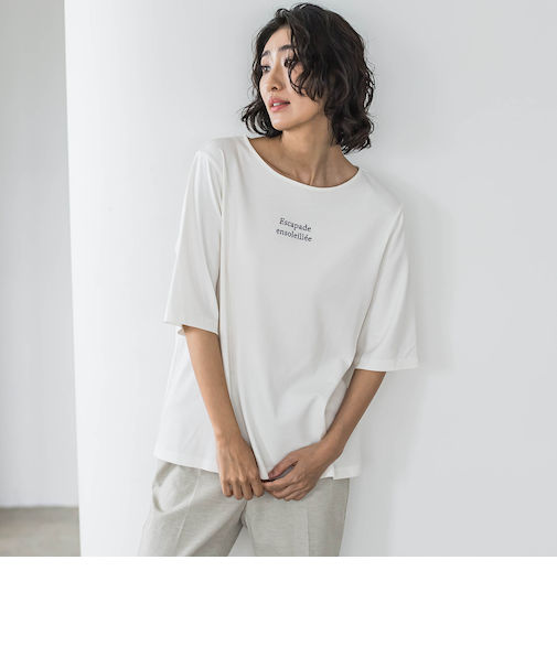 【大きいサイズ】【biyori】刺繍ロゴTシャツ≪洗濯機で洗える≫