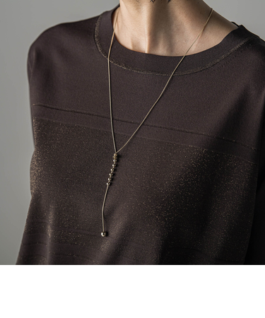 ボールデザインネックレス