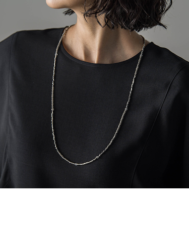 マルチビーズネックレス