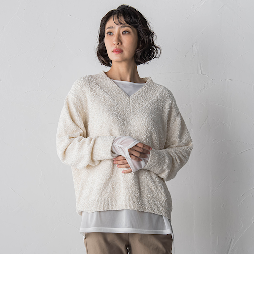 ツヤモールVネックニット