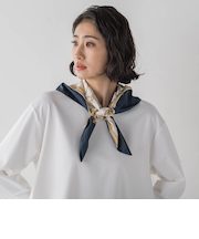 タッセル柄スカーフ