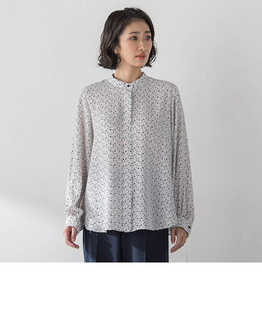 ジオメトリック柄ブラウス