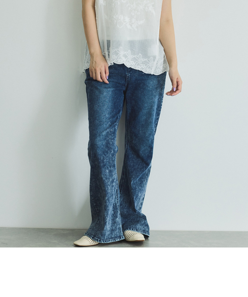 ケミカルデニムフレアパンツ≪洗濯機で洗える≫