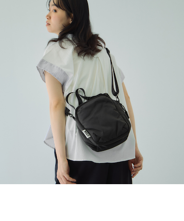 CONTROL　FREAKナイロンボクシーバッグ