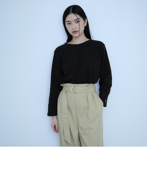 【シーズンレス】袖刺繍コットンプルオーバー