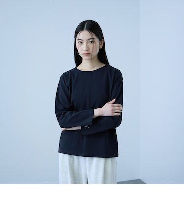 【シーズンレス】袖刺繍コットンプルオーバー