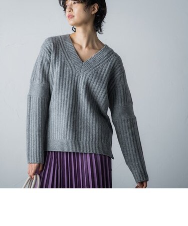 【deluxee'm】エアヤーン柄編み切替Vネックニットプルオーバー