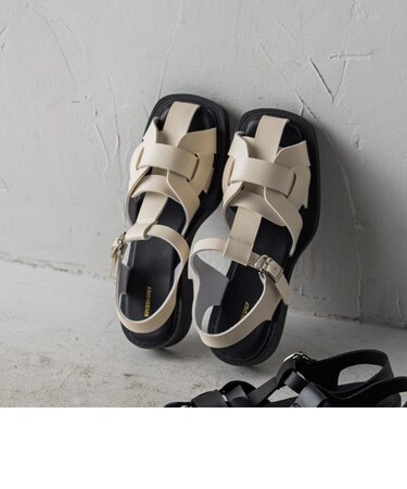 厚底グルカサンダル