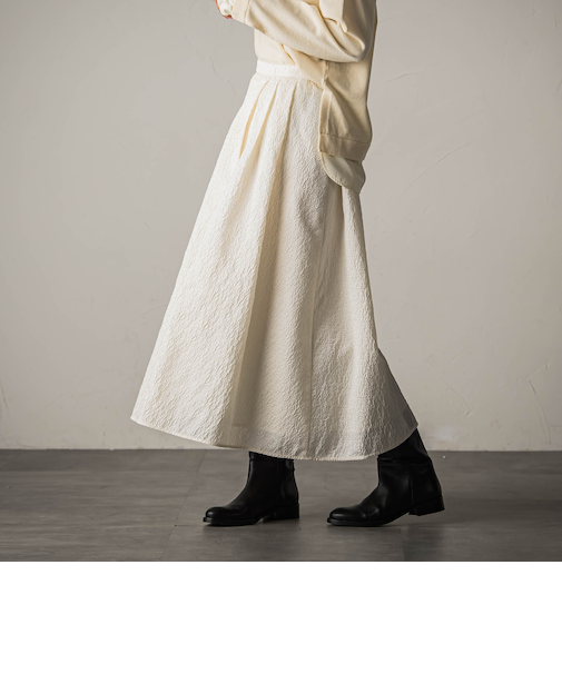 型押しジャガードタックフレアスカート≪手洗い可能≫