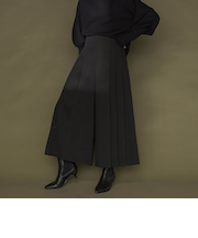 プリーツキュロットパンツ