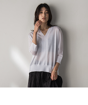 【新色追加】LEVITAシアーVネックドルマンニットプルオーバー≪手洗い可能≫