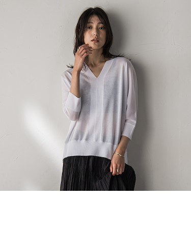 【新色追加】LEVITAシアーVネックドルマンニットプルオーバー≪手洗い可能≫
