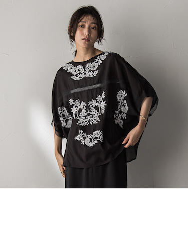 ボタニカル刺繍ドルマンブラウス≪手洗い可能≫
