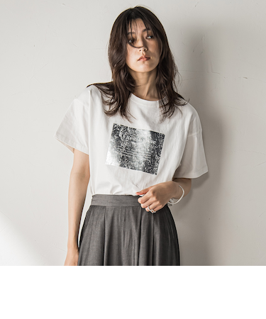 【WEB限定】スクエア箔オーバーサイズTシャツ≪手洗い可能≫