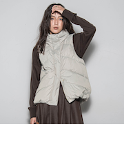 【WEB限定】スタンドカラーダウンベスト