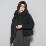 コンパクトシームレスダウンジャケット