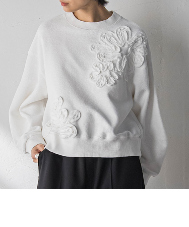 フラワーモチーフプルオーバー≪洗濯機で洗える≫