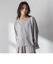 【一瞬で楽とキレイを叶える】タンブラーオックスギャザー袖ブラウス≪手洗い可能≫