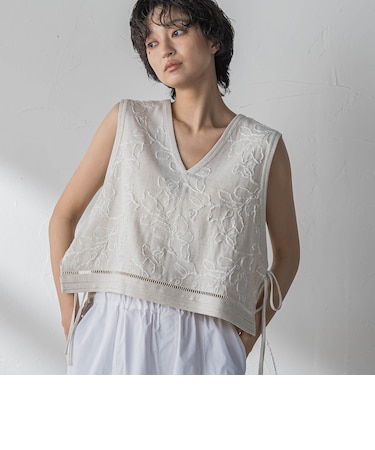 ボタニカル刺繍サイドリボンショートベスト