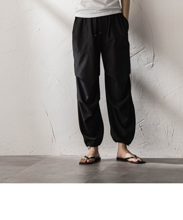 【WEB限定】タックパラシュートパンツ