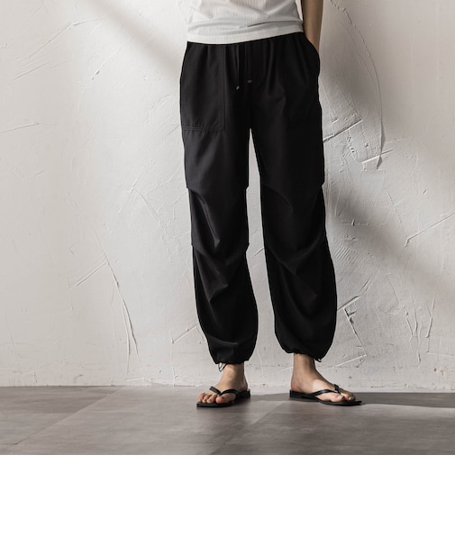 【WEB限定】タックパラシュートパンツ