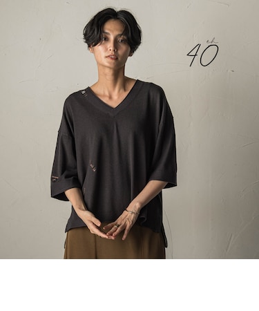【40周年限定】メッセージ刺繍Vネックニットプルオーバー