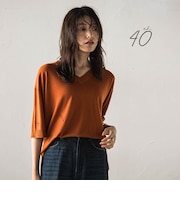 【40周年限定】メッセージ刺繍Vネックニットプルオーバー