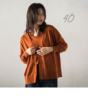【40周年限定】メッセージ刺繍Vネックニットカーディガン