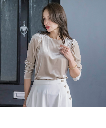 パフ袖ベロアカットソー≪手洗い可能≫