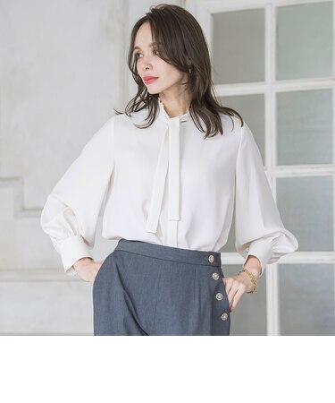 フリルネックボウタイブラウス