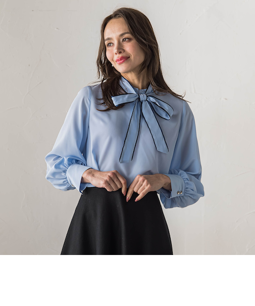 フェミニッシュデシンブラウス