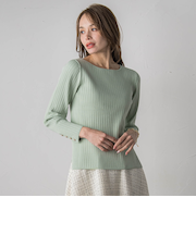 袖口キラキラボタンリブニット