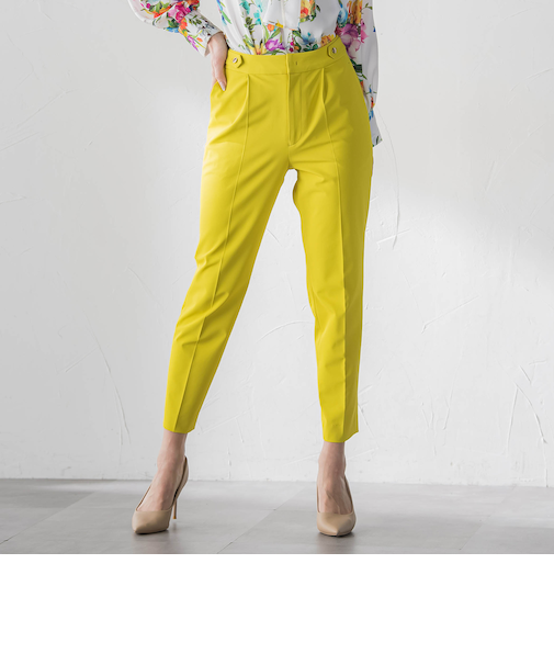 美シルエットテーパードパンツ