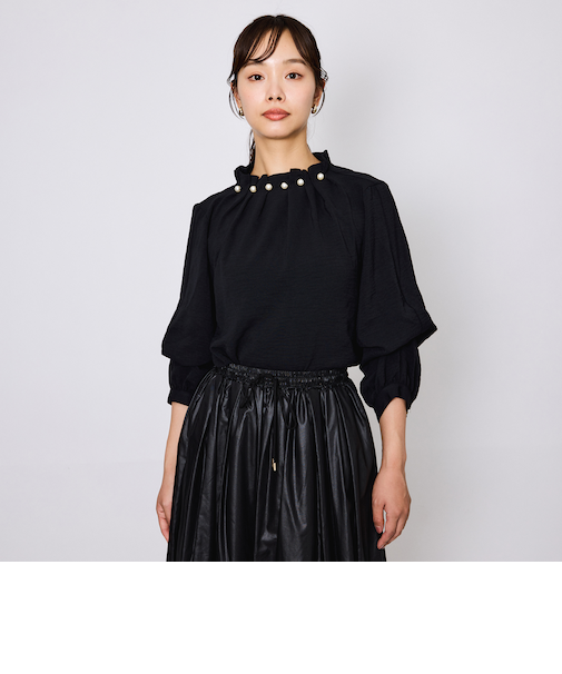 スリーブ2WAYパールネックブラウス≪洗濯機で洗える≫