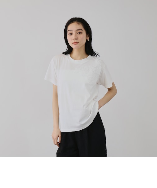 チュールフラワーモチーフプルオーバー