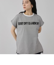 ナローボーダーステートメントTシャツ