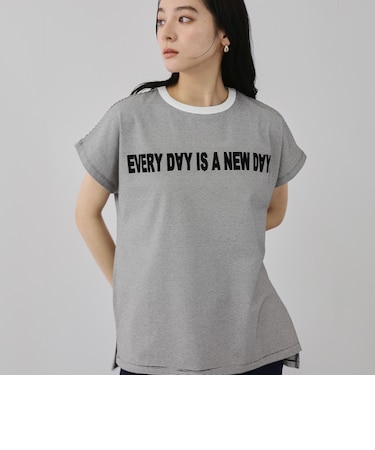 ナローボーダーステートメントTシャツ