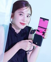 エニータイム ショルダー付きミニマルチケース パープル