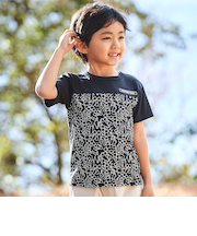【お揃い】ジオメトリックロゴ総柄ポンチ半袖Tシャツ(90~160cm)