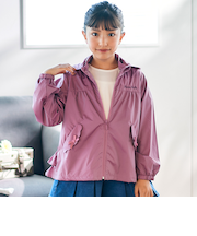 シャイニータフタバックフリルフードブルゾン(90~150cm)