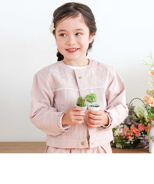 ツイルデニム後ろリボンレース刺しゅう入りノーカラージャケット(90~130cm)